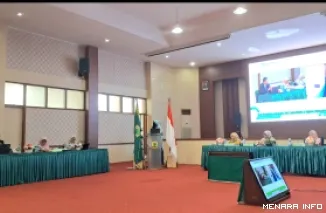 dr . Ulya Uti Fasrini, M.Biomed Saat Menyampaikan Disertasinya, Kamis (30/7/2026)