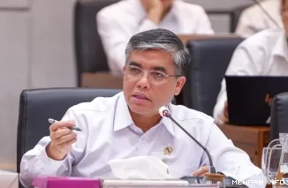 Menteri Ketenagakerjaan, Yassierli saat Rapat Kerja Komisi IX DPR RI bersama Kepala BNSP, Syamsi Hari di Kompleks Parlemen, Senayan, Jakarta, Senin. (humas)