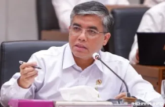 Menteri Ketenagakerjaan, Yassierli saat Rapat Kerja Komisi IX DPR RI bersama Kepala BNSP, Syamsi Hari di Kompleks Parlemen, Senayan, Jakarta, Senin. (humas)