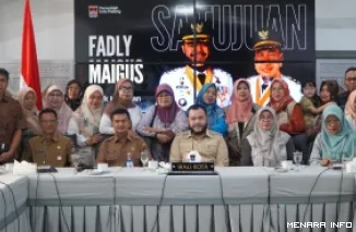 Wali Kota Padang Fadly Amran Saat Mengadakan Pertemuan dengan Forum Bank Sampah Kota Padang, Senin (27/7/2026)