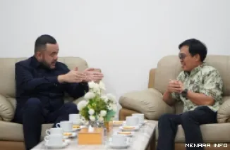 Wali Kota Padang Fadly Amran Saat Berdialog Dengan General Manager Pelindo Regional 2 Teluk Bayur, Ferrial Dunan Sidabutar, Jumat (3/7/2026)