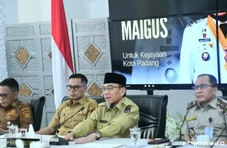 Wakil Wali Kota Padang Maigus Nasir Saat Mengikuti Rapat Secara Daring dengan Kepala BNPB Letjen TNI Suharyanto, Senin (6/7/2026)