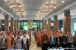 Peserta Penguatan Ekraf Gastronomi Kota Padang Tahun 2026 yang Digelar Dinas Pariwisata Kota Padang di Gedung Bagindo Aziz Chan Youth Center Padang, Kamis (9/7/2026).