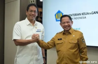 Kasatgas PRR Bencana Sumatera, Tito Karnavian bersama Menkeu Purbaya Yudhi Sadewa. (humas)