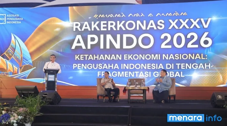 Menteri Ketenagakerjaan (Menaker), Yassierli pada dialog Rapat Kerja Koordinator Nasional (Rakerkornas) XXXV Asosiasi Pengusaha Indonesia (APINDO) 2026 di Makassar, Sulawesi Selatan, Selasa. (humas)
