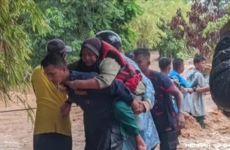 Banjir Rendam Sejumlah Wilayah di Kota Padang, Warga Dievakuasi