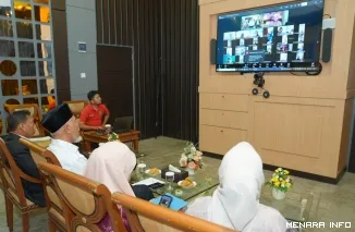 Gubernur Sumatera Barat, Mahyeldi hadiri Webinar Peringatan Hari Kelahiran Bung Hatta tahun 2026 di ruang zoom meeting istana Gubernuran, Padang, Rabu (12/8/2026). (humas)