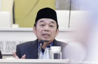 Anggota Komisi II DPR RI, Jazuli Juwaini dalam RDP dengan Kepala LAN RI, di Ruang Rapat Komisi II, Gedung Nusantara DPR RI, Senayan, Jakarta, Senin (24/8/2026). (humas)