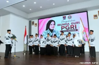 Wali Kota Padang Fadly Amran Mengukuhkan Pengurus Persatuan Guru Republik Indonesia (PGRI) Kota Padang Masa Bakti XXIII Tahun 2025-2030, Rabu (26/8/2026)