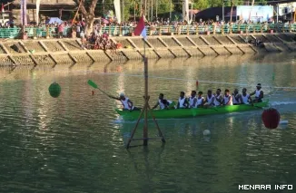 Suasana Perlombaan Dayung Dalam Rangka HJK ke-357 (*)
