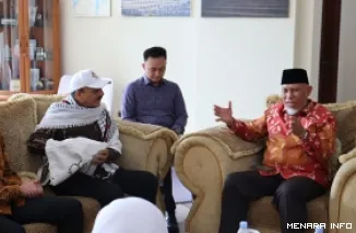 Gubernur Sumbar, Mahyeldi undang Duta Besar Palestina untuk Republik Indonesia, Abdulfattah AK Al-Sattari menghadiri Hari Jadi Sumbar tanggal 1 Oktober 2026, dalam pertemuan di Kantor Kedubes Palestina Jakarta, Selasa. (humas)