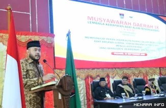 Wali Kota Padang Fadly Amran Membuka Musda IX LKAAM Kota Padang, Selasa (22/9/2026)
