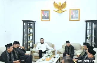 Wali Kota Padang Fadly Amran Menerima Audiensi Ketua dan Jajaran Pengurus LKAAM Serta KAN se-Kota Padang, Rabu (9/9/2026)