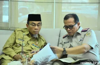 Wakil Wali Kota Padang Maigus Nasir Bersama Kepala Kantor Pertanahan Kota Padang Hanif (*)