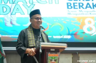 Sekda Arry Yuswandi membuka Lomba Cerdas Cermat BerAKHLAK Tahun 2026 yang diikuti ASN dari berbagai perangkat daerah di lingkungan Pemerintah Provinsi Sumatera Barat, di Aula Kantor Gubernur Sumbar, Senin. (humas)