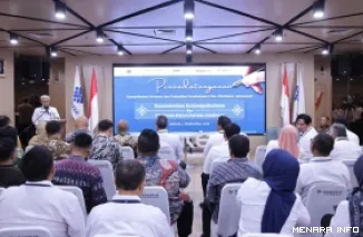 Sekretaris Jenderal Kemnaker, Cris Kuntadi berikan sambutan usai penandatanganan Kesepahaman Bersama dengan Direktur PT Prima Karya Sarana Sejahtera (PKSS) Sadmiadi di Jakarta, Selasa (1/9/2026). (humas)