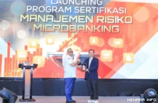 Wakil Menteri Ketenagakerjaan (Wamenaker), Afriansyah Noor jadi pembicara pada peluncuran Program Sertifikasi Manajemen Risiko Microbanking di Jakarta, Rabu (16/9/2026). (humas)