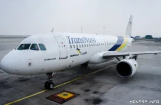 Maskapai TransNusa.