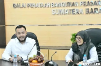 Wali Kota Padang Fadly Amran Bersama Kepala Balai Penataan Bangunan Prasarana dan Kawasan (BPBPK) Sumatera Barat, Maria Doeni Isa, di Kantor BPBPK Sumbar, Selasa (15/9/2026).