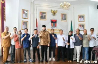 Wali Kota Padang Fadly Amran Bersama Ketua dan Pengurus DPC Peradi Kota Padang (*)