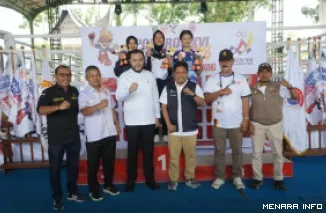 Wali Kota Padang Fadly Amran Bersama Atlet dan Official Kickboxing, Selasa (13/10/2026)