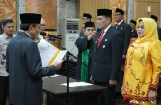 Wakil Wali Kota Padang Maigus Nasir Melantik dan Mengambil Sumpah 27 Orang Pejabat fi Di lingkungan Pemko Padang, Senin (12/10/2026)