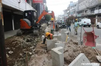 Pengerjaan Pedestrian di Kawasan Samudera Padang (*)
