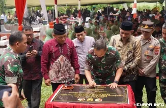 Danrem 032/Wirabraja Brigjen TNI Aji Mimbarno, S.A.P., M.A., Meresmikan Renovasi Gedung Panti Asuhan Darul Funun El Abbasiyah di Padang Japang, Kabupaten Lima Puluh Kota, Sumatera Barat, Jumat (16/10/2026)