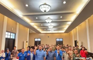 Kepala Dinas Pemuda dan Olahraga Kota Padang Eka Putra Buhari Saat Menghadiri Rapimpurda DPD KNPI Kota Padang, Minggu (18/10/2026)
