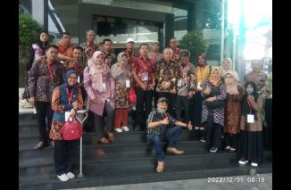 Wartawan dan Diskominfo Bukittinggi Study Best Practice ke Medan