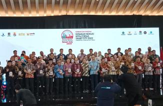 Bukittinggi Terima Penghargaan Gerakan Menuju Smart City 2022