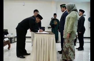 KPU Padang Panjang Lantik 10 Panitia Pemilu Kecamatan