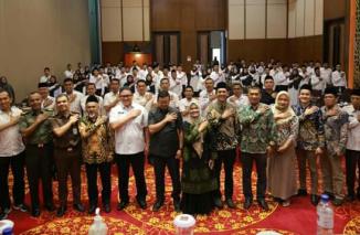 KPU Tanah Datar Lantik 70 Anggota PPK