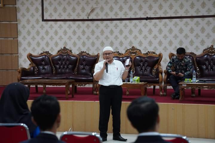 Kadis Kominfo Sampaikan Pembekalan Magang untuk Mahasiswa UIN Batusangkar