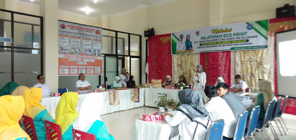 Pelatihan ECO Print Program Walikota Bukitinggi Angkat Perekonomian Masyarakat