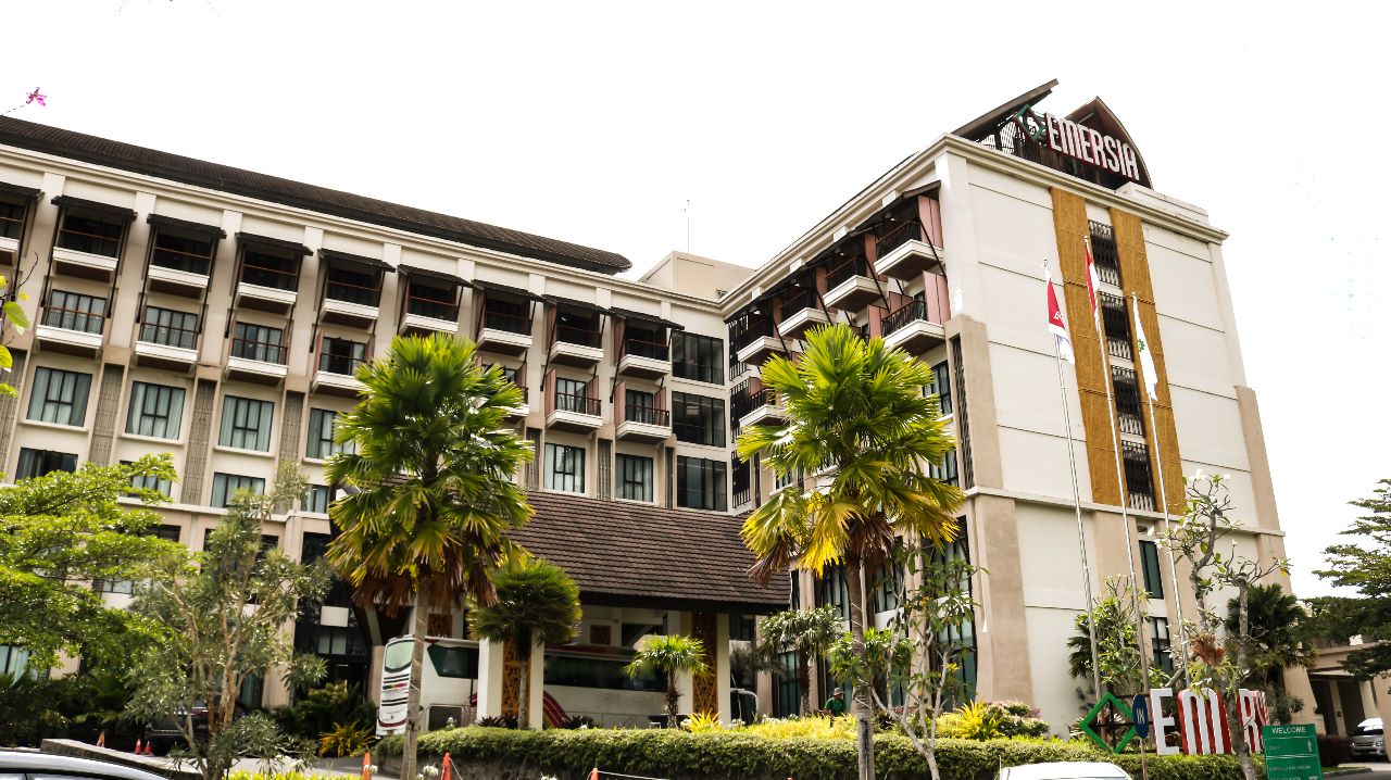 Emersia Hotel Batusangkar Sambut Meriah Kedatangan Menhan Prabowo dan Wamenaker Afriansyah