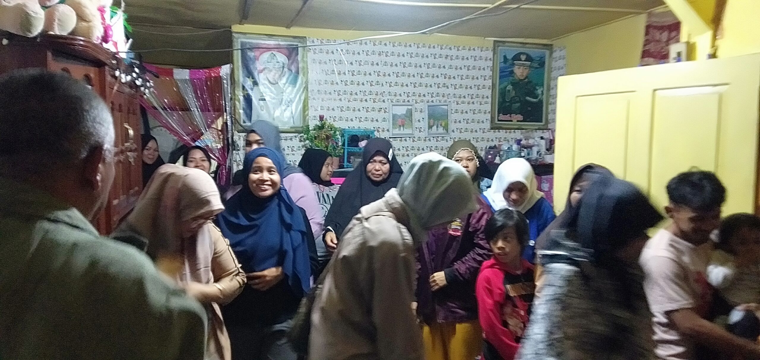 Warga RT 01 RW 03 Kel Tarok Dipo Deklarasikan H. Chairunnas Sebagai Wakil Mereka di DPRD Bukittinggi 2024 Mendatang