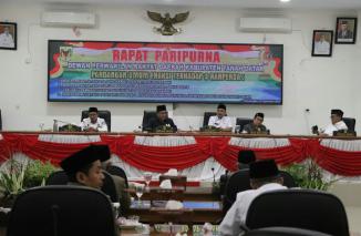 Fraksi DPRD Tanah Datar Tanggapi Tiga Ranperda Diajukan Pemkab