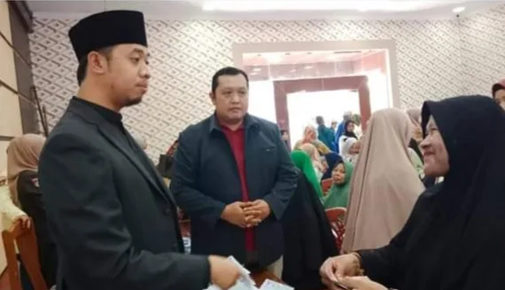 Wako Erman Safar Serahkan BLT Elnino Sebesar Rp1,5 Miliar untuk 3808 KPM