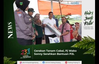 Gerakan Tanam Cabai, Pj Wako Sonny Serahkan Bantuan P2L