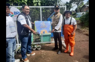 Kembali BRI Cabang Bukittinggi Salurkan Bantuan CSR, Kurniadi: Jaga Sungai Jaga Kehidupan 