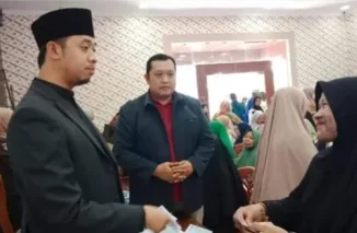 Wako Erman Safar Serahkan BLT Elnino Sebesar Rp1,5 Miliar untuk 3808 KPM