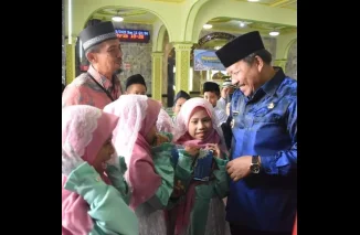 Bupati AWR Beri Beasiswa Penghapal 3 Juz Alquran selama 6 Tahun