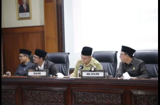 Pemko dan DPRD Bukittinggi Sahkan 2 Ranperda
