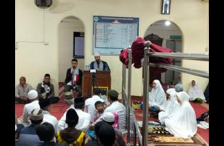 Syech dari Palestina Kabarkan Kondisi Kekinian Negaranya ke Jemaah Masjid Nurul Furqan