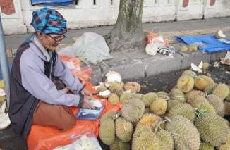 Padang Panjang Banjir Durian Saat Bulan Ramadan
