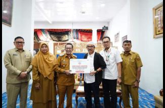 PT. Semen Padang dan BNI Bantu Korban Terdampak Erupsi Marapi