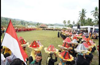 Nagari Tanjung Barulak Gelar Festival Saghibu Dulang