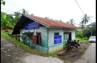 Perantau Padang Magek Rehap Rumah Warga Tak Layak Huni