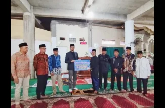 Wako Erman Safar Berikan Hibah Sebesar Rp.5 M Untuk Masjid Jami' Mandiangin